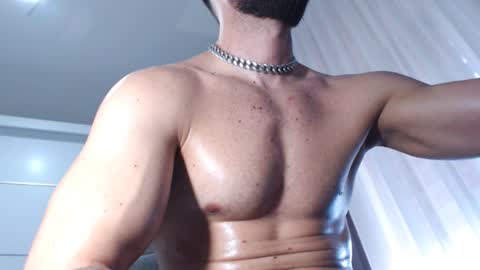 Snapshot of aryanaian1 chatting on 01.28.25 AryanAian1 online show from 01.28.25