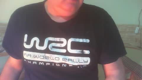 Snapshot of as3ix chatting on 12.04.25 as3ix online show from 12.04.25