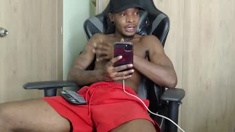 Snapshot of asaapr chatting on 12.13.24 Asaap online show from 12.13.24