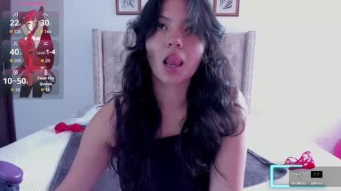 Saray online show from 10.28.25