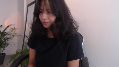 Snapshot of asaray_t chatting on 05.31.26 Saray online show from 05.31.26