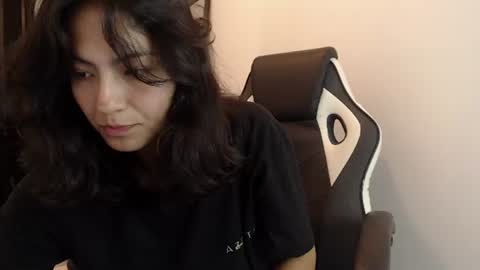 Snapshot of asaray_t chatting on 06.11.26 Saray online show from 06.11.26
