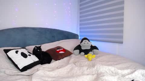 Snapshot of aschly_moon chatting on 06.25.26 Aschly online show from 06.25.26