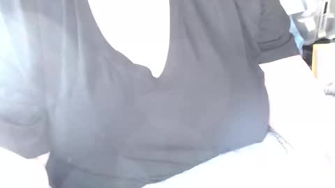 Snapshot of asecretyoumustkeep chatting on 11.18.25 a secret you must keep online show from 11.18.25