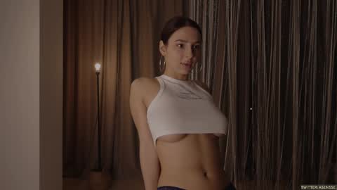 Snapshot of asensse chatting on 01.13.25 Call me Ann online show from 01.13.25