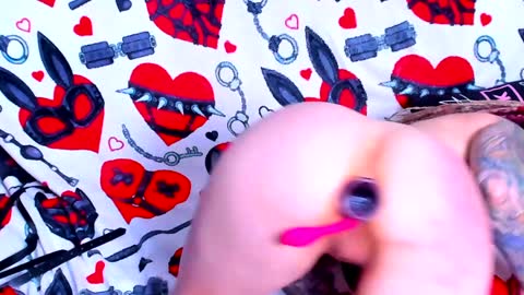 Snapshot of ash_dest1ny chatting on 12.23.24 Ash online show from 12.23.24