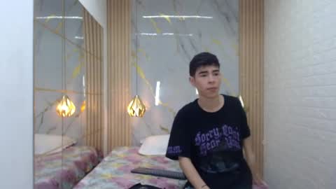 Snapshot of ash_kai chatting on 06.22.26 ash_kai online show from 06.22.26