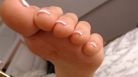 Snapshot of ash_nicefeet chatting on 07.13.26 ashley online show from 07.13.26