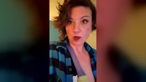 Snapshot of ashelynngrey1986 chatting on 05.09.26 Ashelynn Grey online show from 05.09.26