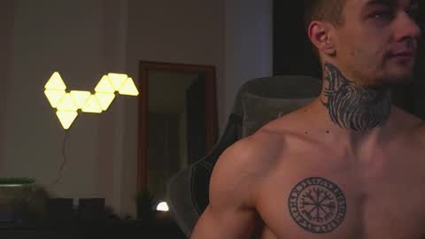 Jerk Machine online show from 03.03.25