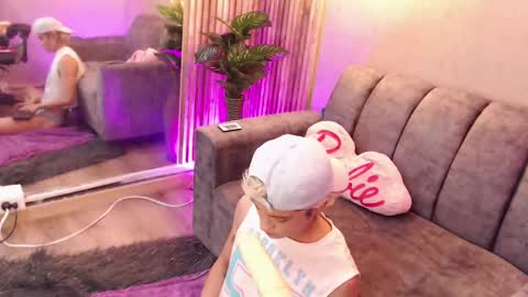 Snapshot of asherandersonn chatting on 10.01.25 Asher online show from 10.01.25