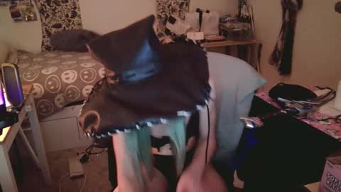 Ashley Scarlett online show from 10.14.25