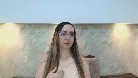 Asley Bennet online show from 11.19.25