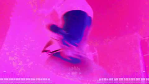 Snapshot of ashledaniella chatting on 02.05.25 Ashle online show from 02.05.25