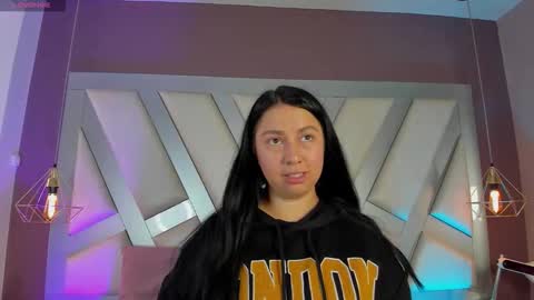 Snapshot of ashleey_bell_ chatting on 04.27.26 Ashley online show from 04.27.26