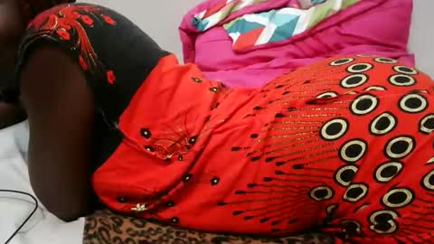 ashlery  online show from 10.05.25