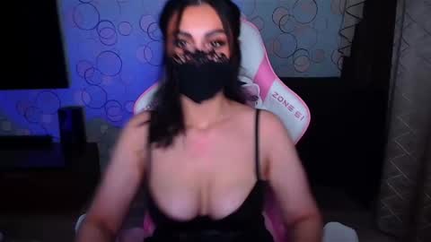   Yasmina   online show from 12.22.25