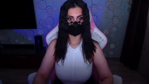 Snapshot of ashley__cooper__ chatting on 05.22.26 Yasmina online show from 05.22.26