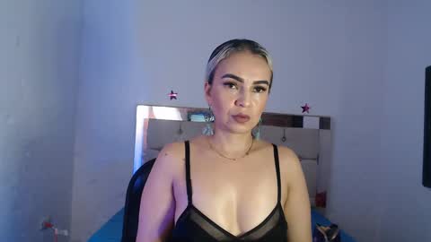 ashley__tylor online show from 02.24.25