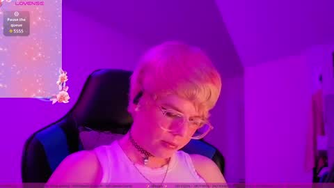 Angel Ashley Love  online show from 09.17.25