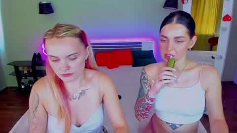 Snapshot of ashley_crashly chatting on 07.18.26 Alina online show from 07.18.26