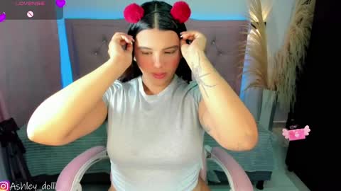 Snapshot of ashley_dolll chatting on 05.08.26 Ashley online show from 05.08.26