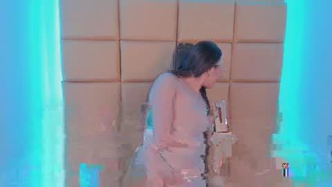 ashley_js online show from 04.08.26