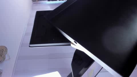 Snapshot of ashley_kim2 chatting on 12.18.24 ASHLEY online show from 12.18.24