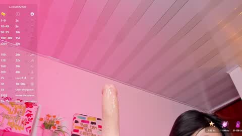 Snapshot of ashley_kim2 chatting on 02.12.25 ASHLEY online show from 02.12.25