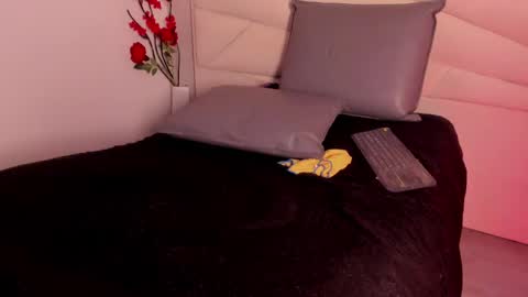 Snapshot of ashley_miller26 chatting on 02.22.25 ashley_miller26 online show from 02.22.25