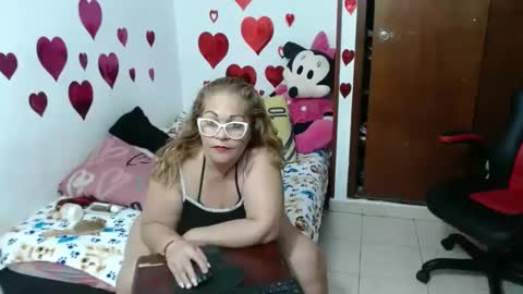 ashley pink11 online show from 02.07.25