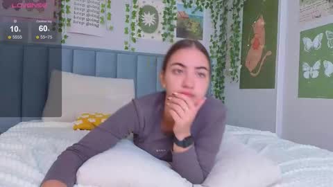 Snapshot of ashley_tempt chatting on 11.06.25 Ashle online show from 11.06.25