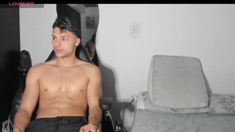 ASHLEY AND TYLER online show from 10.25.25