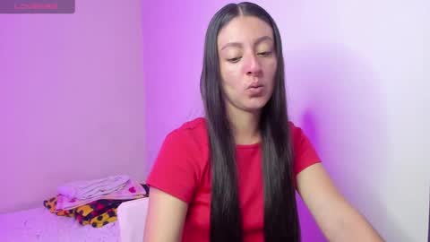 Snapshot of ashleybazan1 chatting on 09.22.25 Ashley online show from 09.22.25