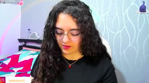 .. Ashley .. online show from 09.21.25