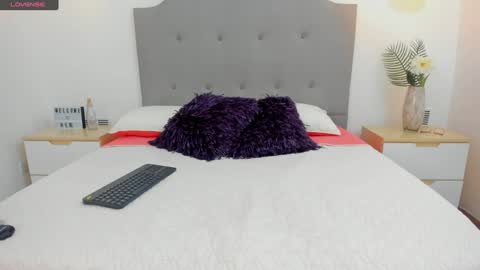 Snapshot of ashleyknightt chatting on 12.09.24 Ashley knight online show from 12.09.24