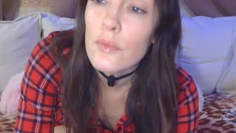 Snapshot of ashleyshyne69 chatting on 05.26.26 Ashley online show from 05.26.26