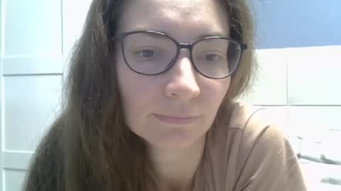 Snapshot of ashleyspice chatting on 06.26.26 Ashley online show from 06.26.26