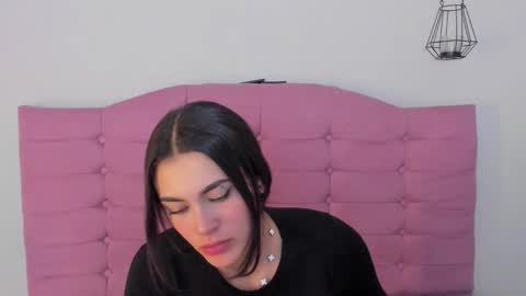 kylie online show from 10.11.25