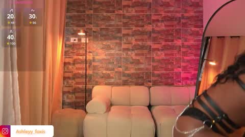 Ashley Fox online show from 11.16.25