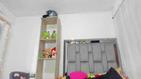 Snapshot of ashlye_hornyx chatting on 02.28.25 Ashley online show from 02.28.25