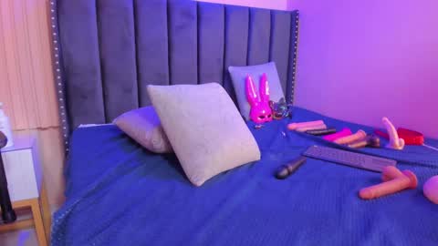 ashlye_miller_ online show from 02.09.25