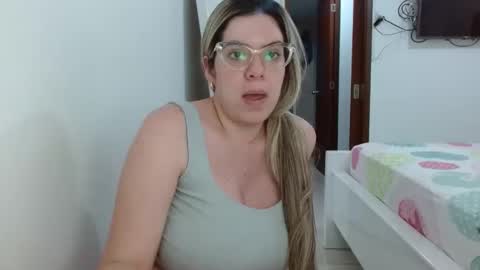 AshlyMoon online show from 12.28.24