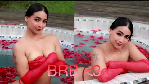 Snapshot of ashlyrouxx chatting on 05.16.26 Ashly Rouxx online show from 05.16.26