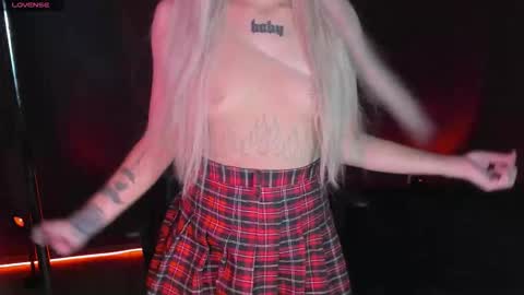 Mila online show from 09.27.25