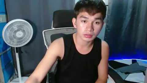 Snapshot of asian_chick931262 chatting on 10.27.25 asian_chick931262 online show from 10.27.25