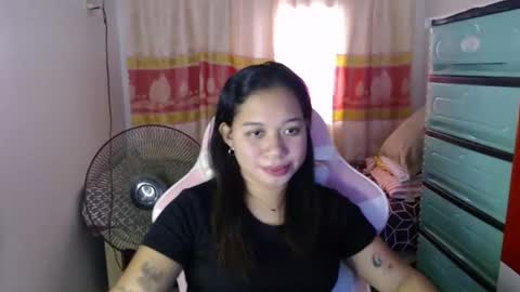 Snapshot of asian_erich chatting on 09.21.25 erich online show from 09.21.25