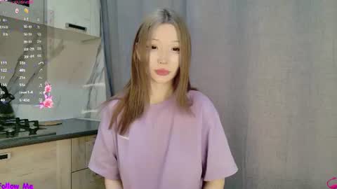 Snapshot of asian_euphoria chatting on 06.17.26 Dju online show from 06.17.26