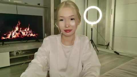 Snapshot of asian_euphoria chatting on 07.18.26 Dju online show from 07.18.26