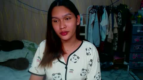 Snapshot of asian_glamm chatting on 04.15.26 ANITA online show from 04.15.26